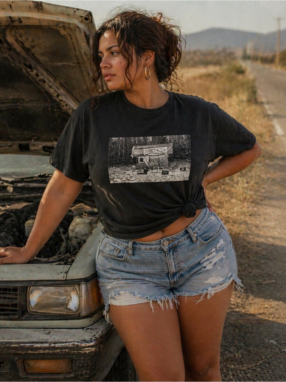 Gildan ‘Northside’ Black Short Sleeve Tee with Monochrome Vintage Sign Graphic